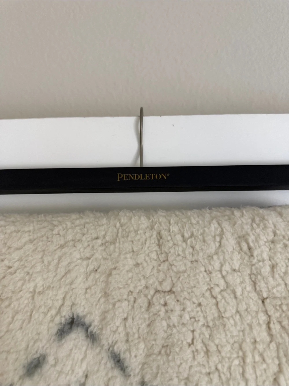 NWT Pendleton Sherpa Throw Blanket
